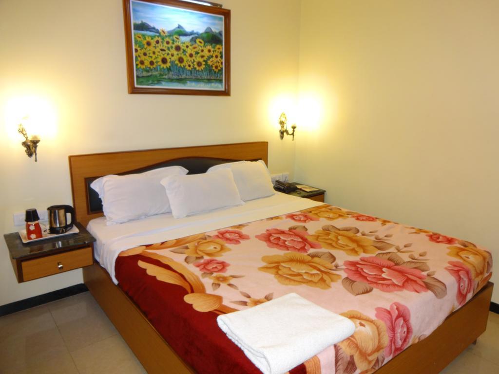 Hotel Nahar Manchester Inn Coimbatore Buitenkant foto
