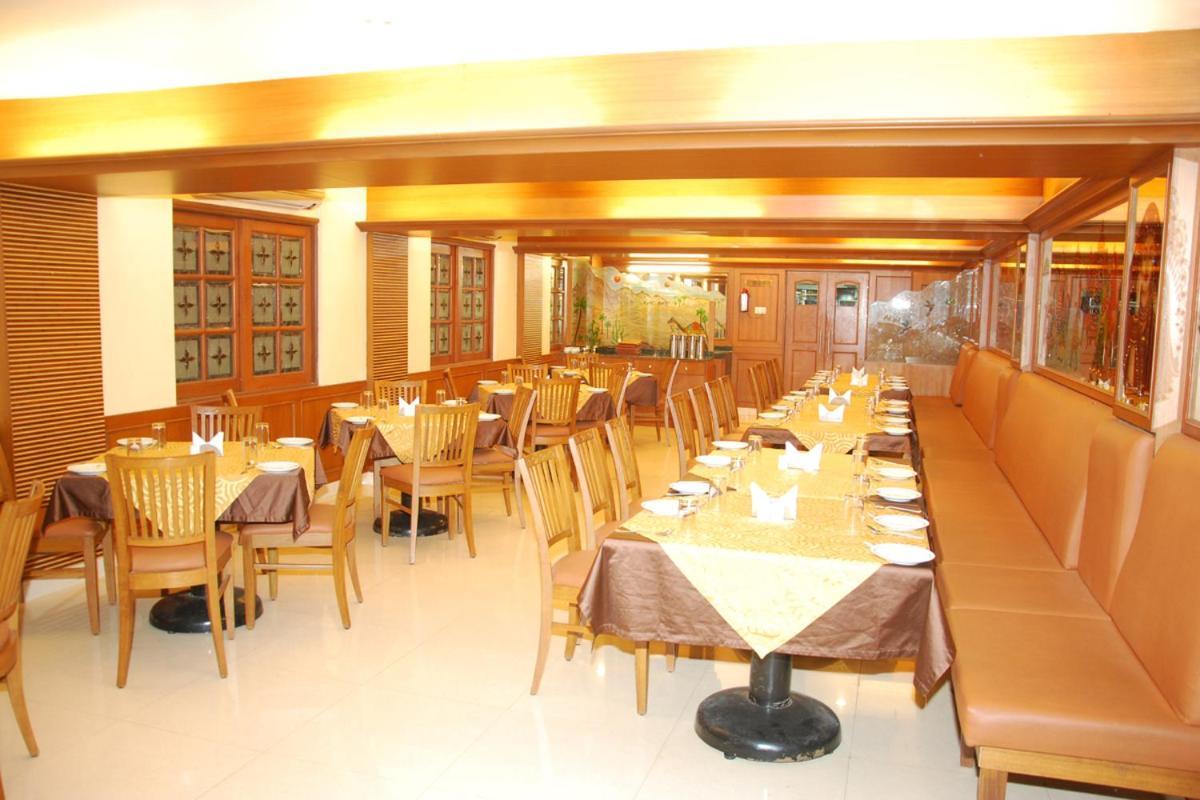 Hotel Nahar Manchester Inn Coimbatore Buitenkant foto
